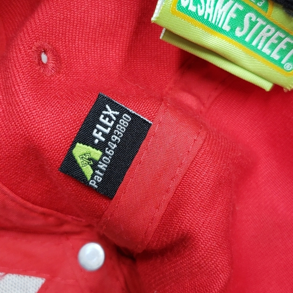 Sesame Street Elmo Fitted Cap Red Black Acrylic Wool Spandex - Picture 11 of 14